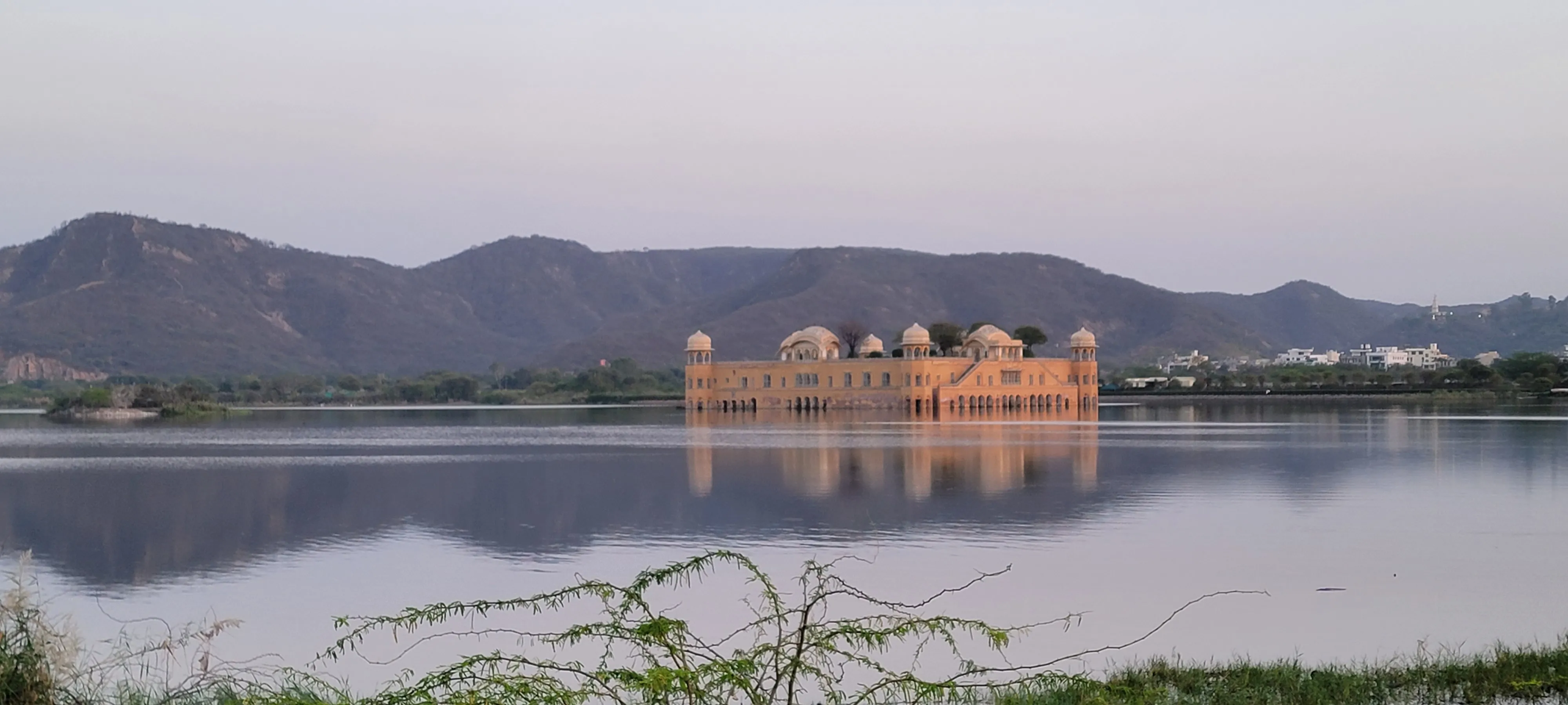 Jal Mahal at dusk